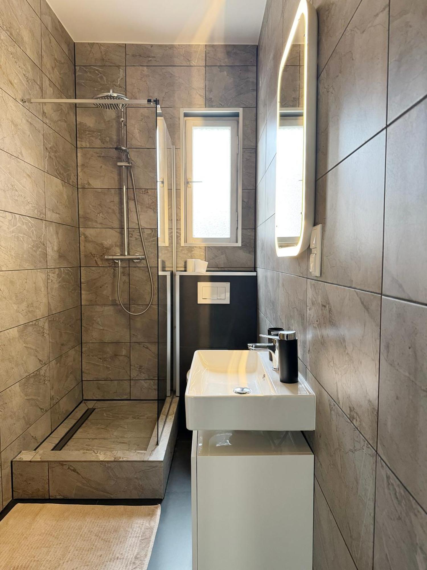 Huge Apartment With Sauna And Free Parking Duisburgo Esterno foto